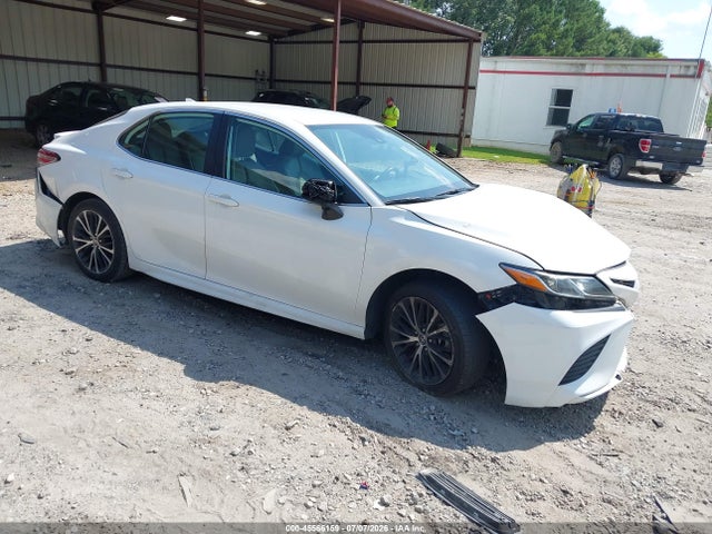 2020 TOYOTA CAMRY SE - 1