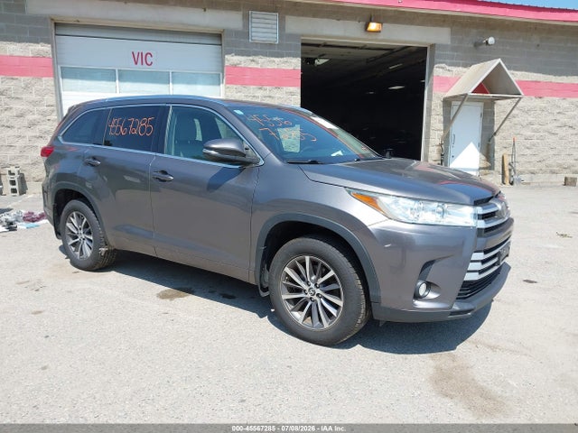 2018 TOYOTA HIGHLANDER XLE - 1