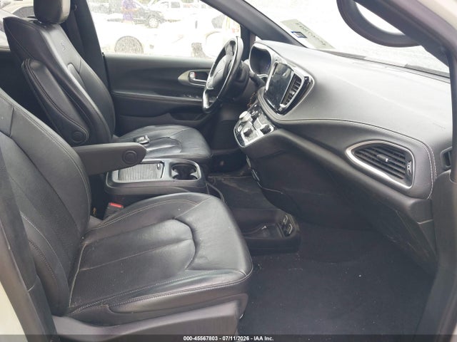 2021 CHRYSLER PACIFICA TOURING L - 1