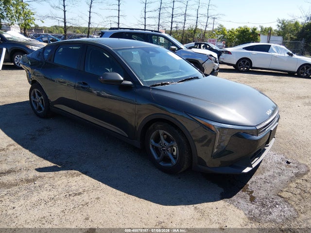 2025 KIA K4 LXS - 1