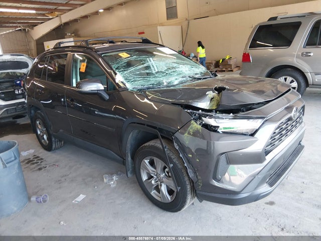 2024 TOYOTA RAV4 XLE - 1