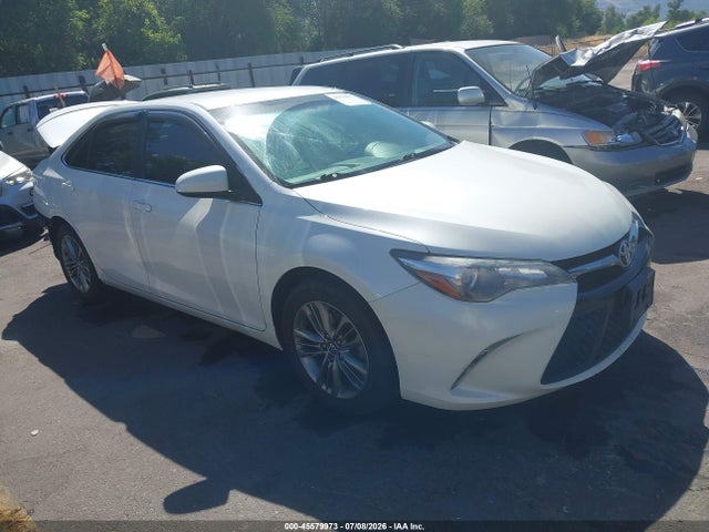 2017 TOYOTA CAMRY SE - 1