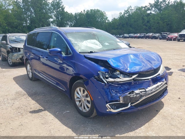 2019 CHRYSLER PACIFICA TOURING L - 1