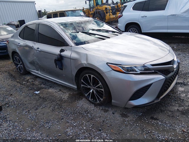 2019 TOYOTA CAMRY SE - 1