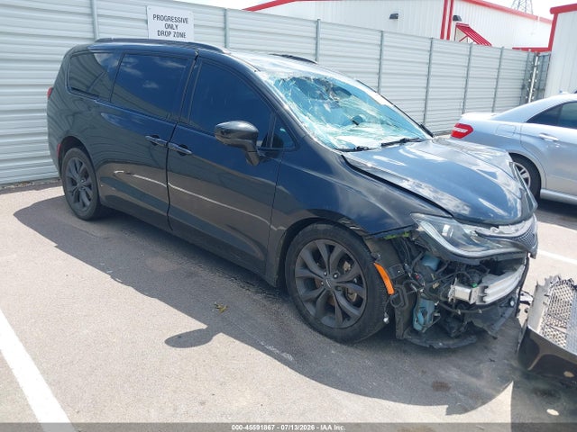 2019 CHRYSLER PACIFICA TOURING L - 1