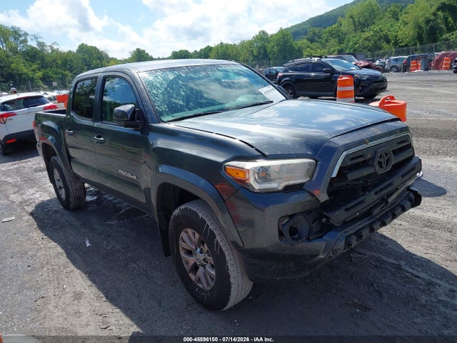 2017 TOYOTA TACOMA SR5 V6 - 1