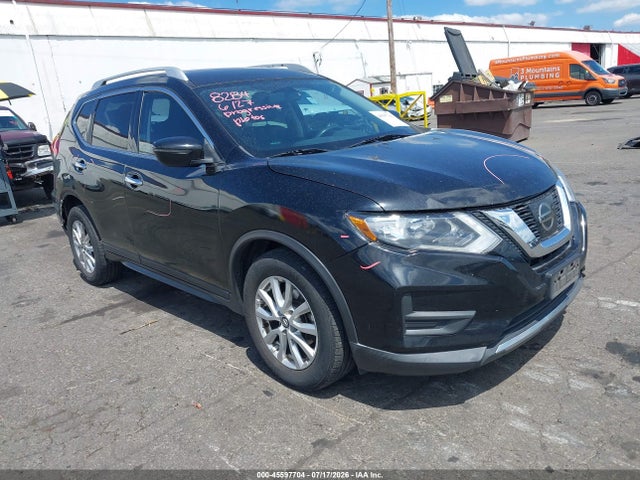 2017 NISSAN ROGUE SV - 1