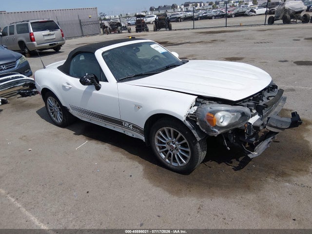 2017 FIAT 124 SPIDER CLASSICA - 1
