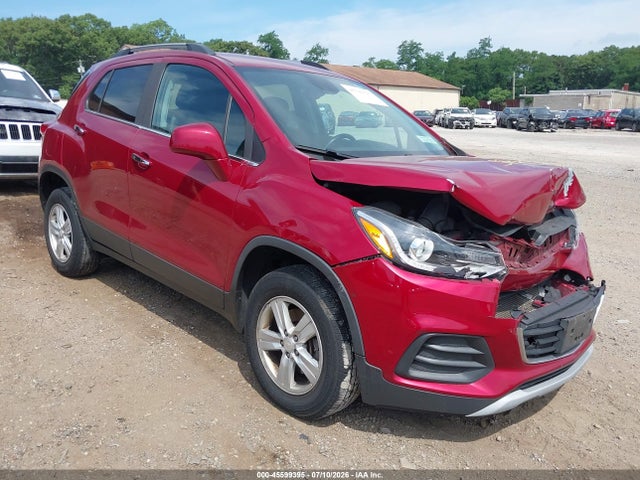 2020 CHEVROLET TRAX AWD LT - 1