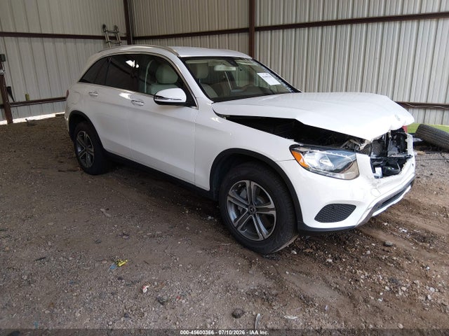 2019 MERCEDES-BENZ GLC 300 - 1