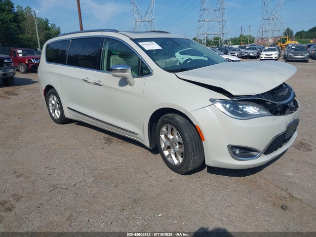 2020 CHRYSLER PACIFICA LIMITED - 1