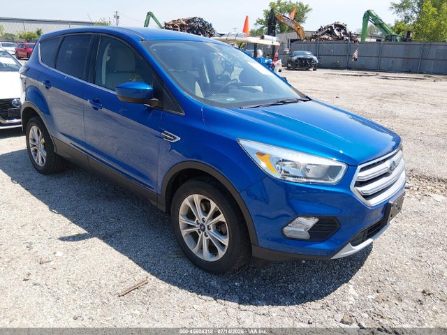 2017 FORD ESCAPE SE - 1