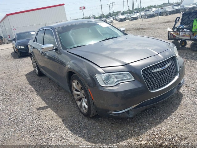 2018 CHRYSLER 300 TOURING - 1