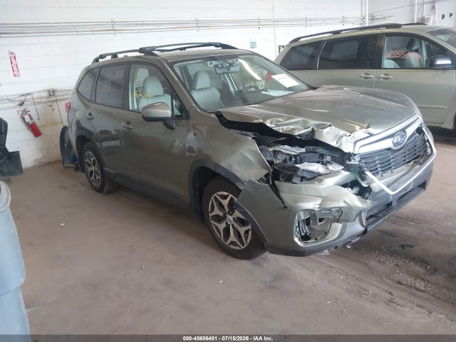 2019 SUBARU FORESTER PREMIUM - 1