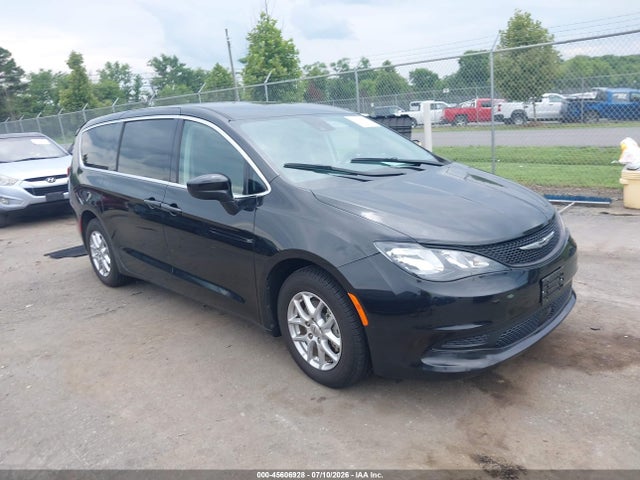 2022 CHRYSLER VOYAGER LX - 1