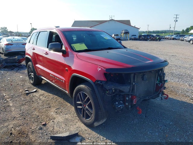2017 JEEP GRAND CHEROKEE TRAILHAWK - 1