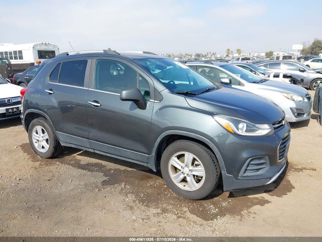 2018 CHEVROLET TRAX LT - 1