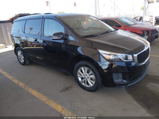 2017 KIA SEDONA LX - 1