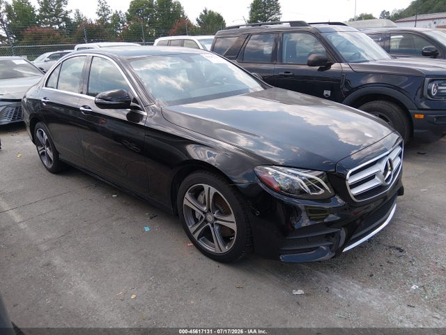 2017 MERCEDES-BENZ E 300 - 1