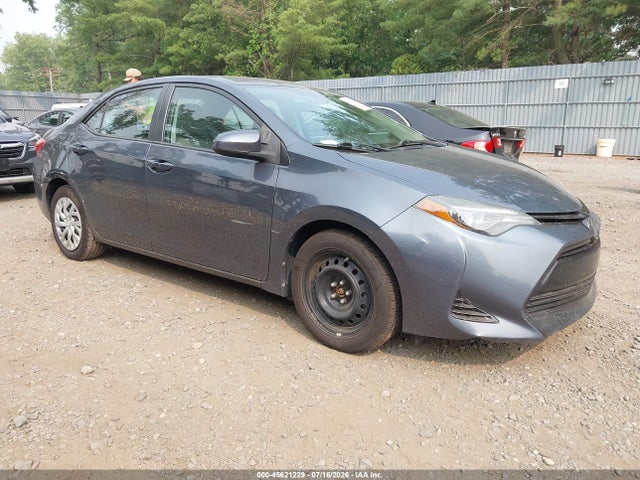 2018 TOYOTA COROLLA LE - 1