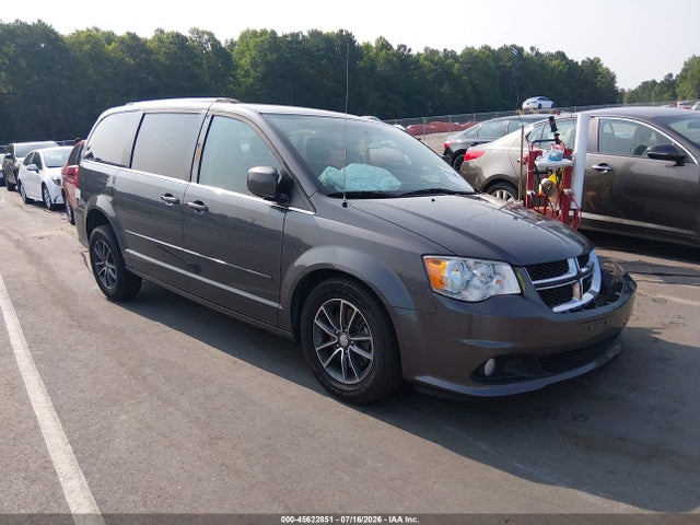 2017 DODGE GRAND CARAVAN SXT - 1
