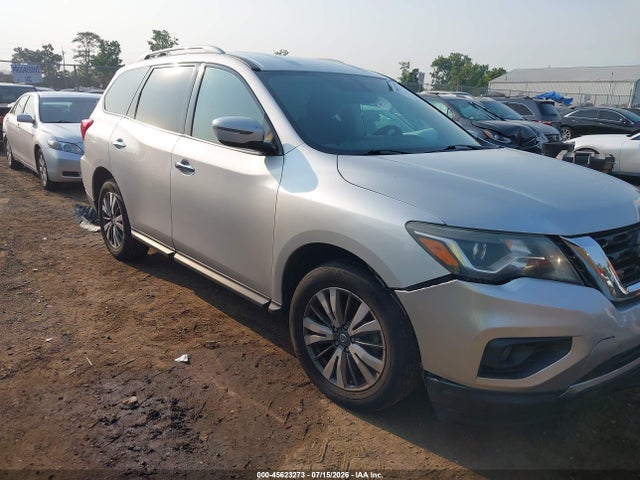 2019 NISSAN PATHFINDER SV - 1
