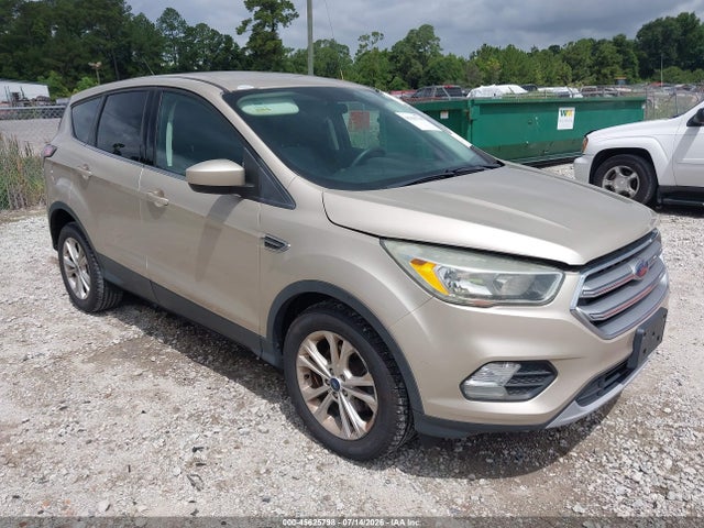 2017 FORD ESCAPE SE - 1