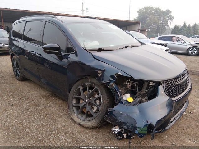 2023 CHRYSLER PACIFICA LIMITED AWD - 1