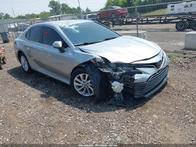 2022 TOYOTA CAMRY LE - 1