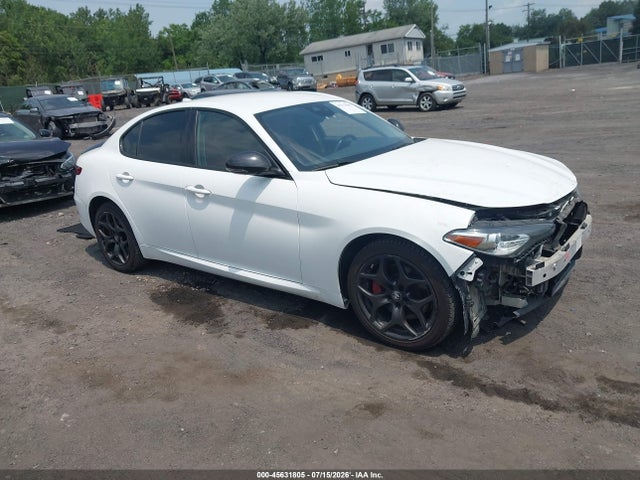 2021 ALFA ROMEO GIULIA AWD - 1