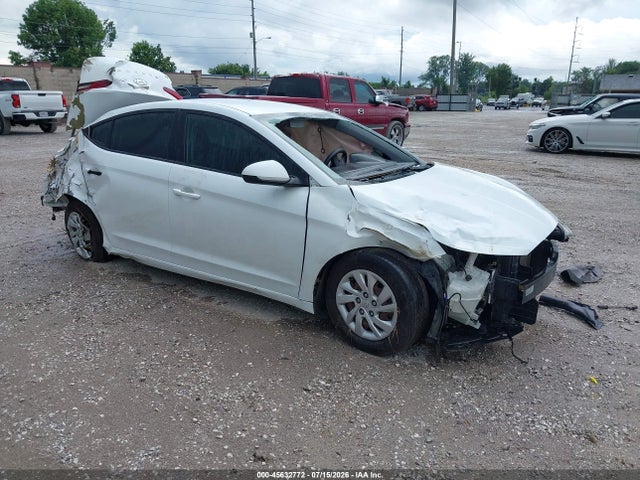 2019 HYUNDAI ELANTRA SE - 1