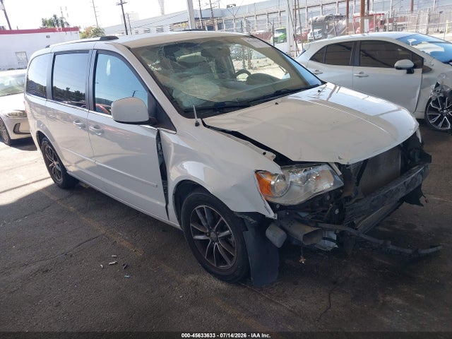 2017 DODGE GRAND CARAVAN SXT - 1
