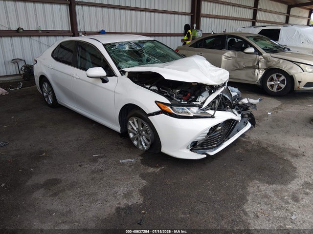 2020 TOYOTA CAMRY LE - 1