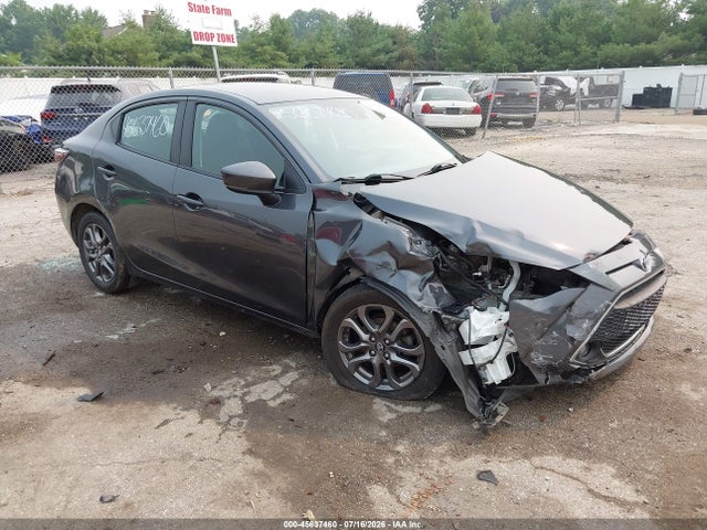2019 TOYOTA YARIS LE - 1