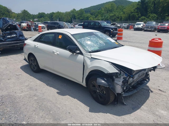 2023 HYUNDAI ELANTRA SEL - 1