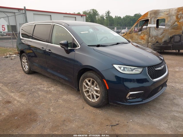 2023 CHRYSLER PACIFICA TOURING L - 1