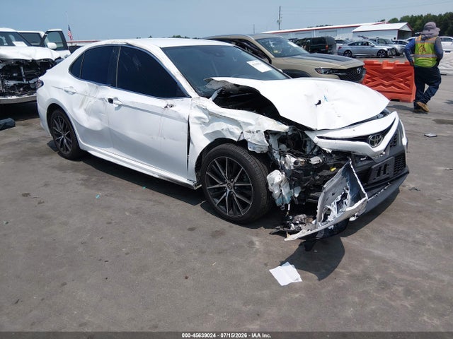 2021 TOYOTA CAMRY SE - 1