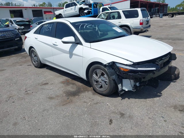 2025 HYUNDAI ELANTRA SE - 1