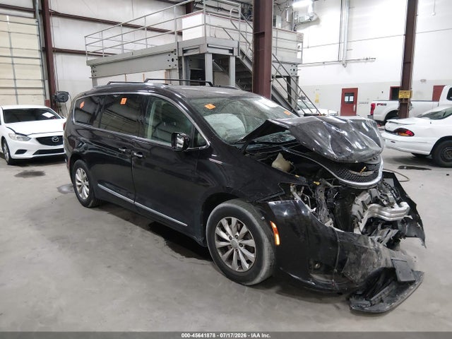 2018 CHRYSLER PACIFICA TOURING L - 1