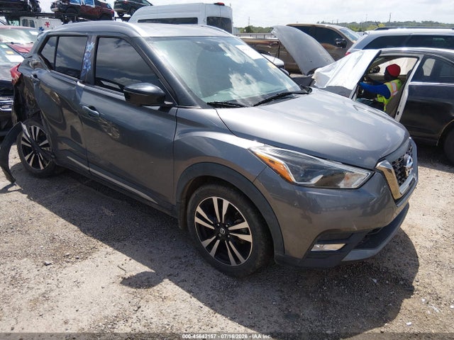 2019 NISSAN KICKS SR - 1