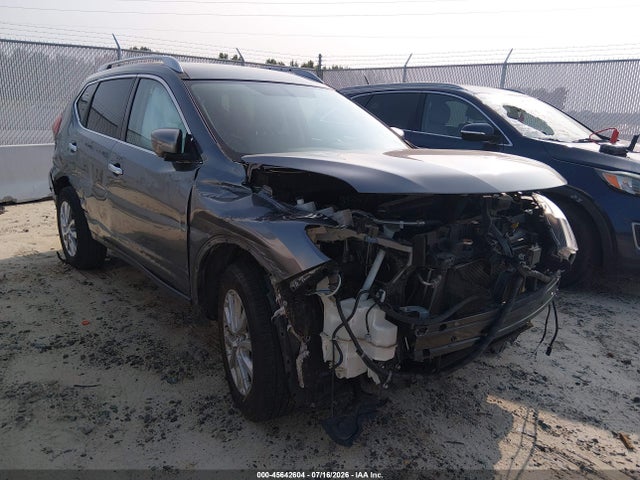 2018 NISSAN ROGUE SV - 1