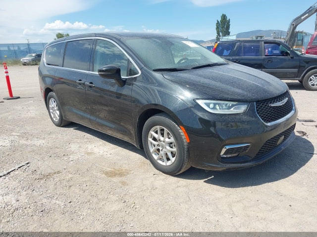 2023 CHRYSLER PACIFICA TOURING L - 1