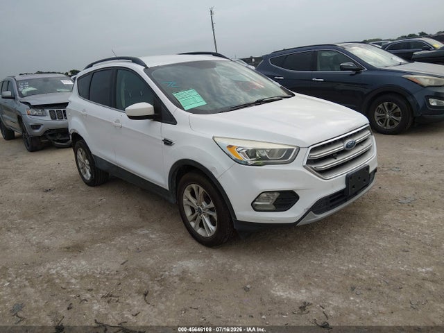 2017 FORD ESCAPE SE - 1