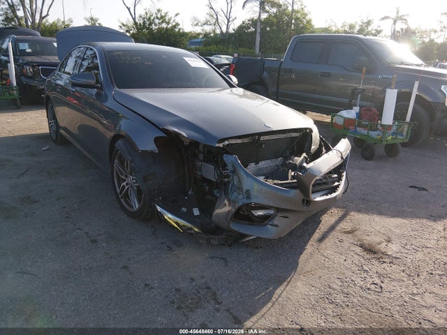 2017 MERCEDES-BENZ E 300 - 1