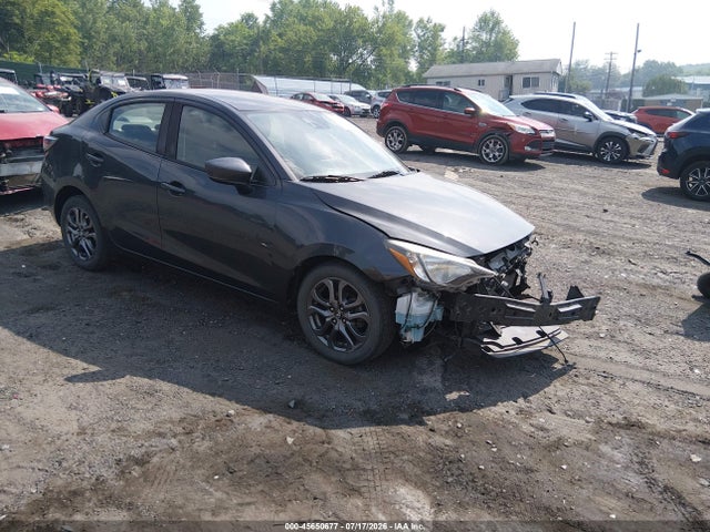 2019 TOYOTA YARIS LE - 1