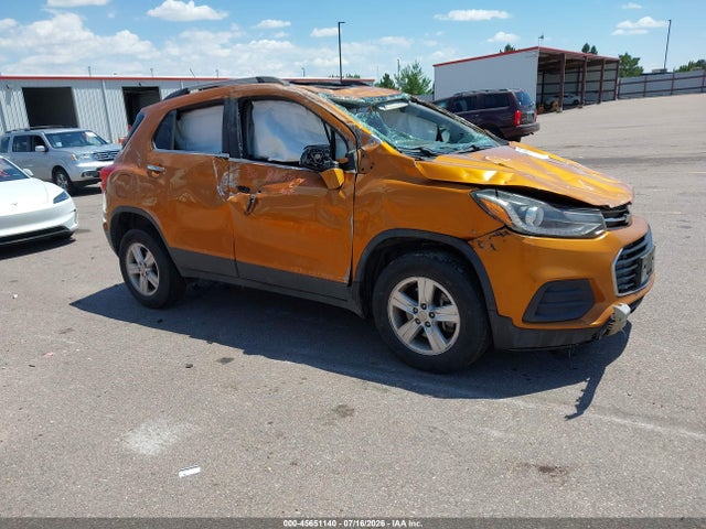 2017 CHEVROLET TRAX LT - 1