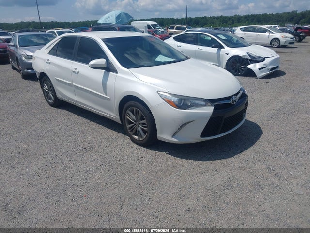 2017 TOYOTA CAMRY SE - 1