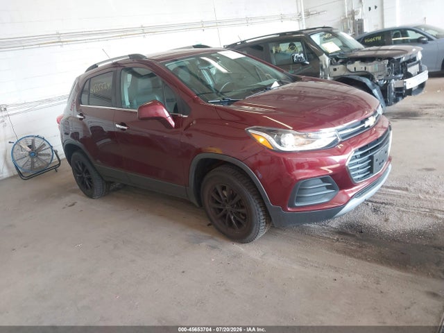 2017 CHEVROLET TRAX LT - 1