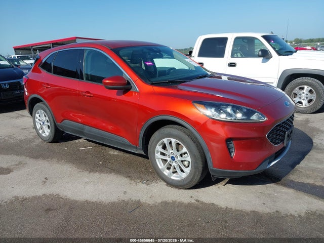 2020 FORD ESCAPE SE - 1