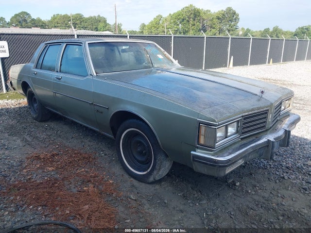 1985 OLDSMOBILE DELTA 88 ROYALE - 1